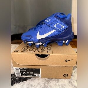 NIKE Baseball Cleats kids Sz 10C